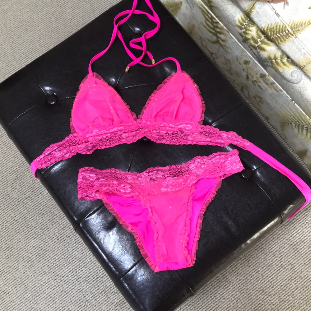 Beach Bunny SMALL hot pink lacy bikini